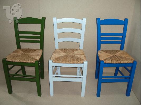 Φθηνές παραδοσιακές ξύλινες καρέκλες καφενείου εστιατορίου τραπέζια...